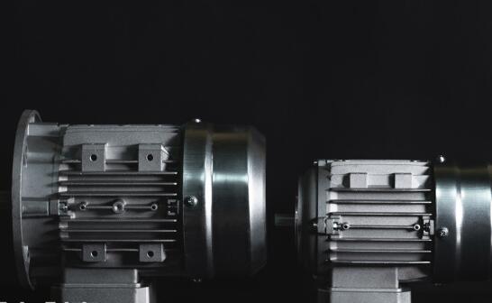 普通電機(jī)和防爆電機(jī)的區(qū)別（了解電機(jī)的不同類(lèi)型及應(yīng)用場(chǎng)景）