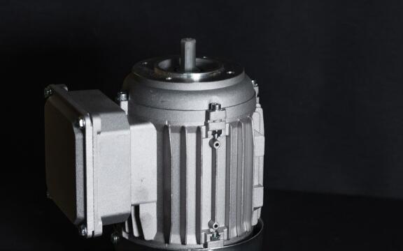 單相電機(jī)的數(shù)據(jù)計(jì)算方法（詳細(xì)介紹單相電機(jī)的參數(shù)計(jì)算）