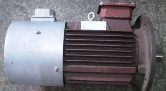 三相交流電機(jī)怎么改成單相電機(jī)