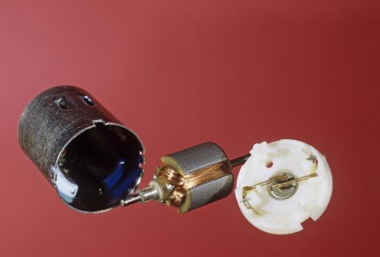 直流電機(jī)閉環(huán)控制電路，詳解直流電機(jī)閉環(huán)控制原理及電路設(shè)計